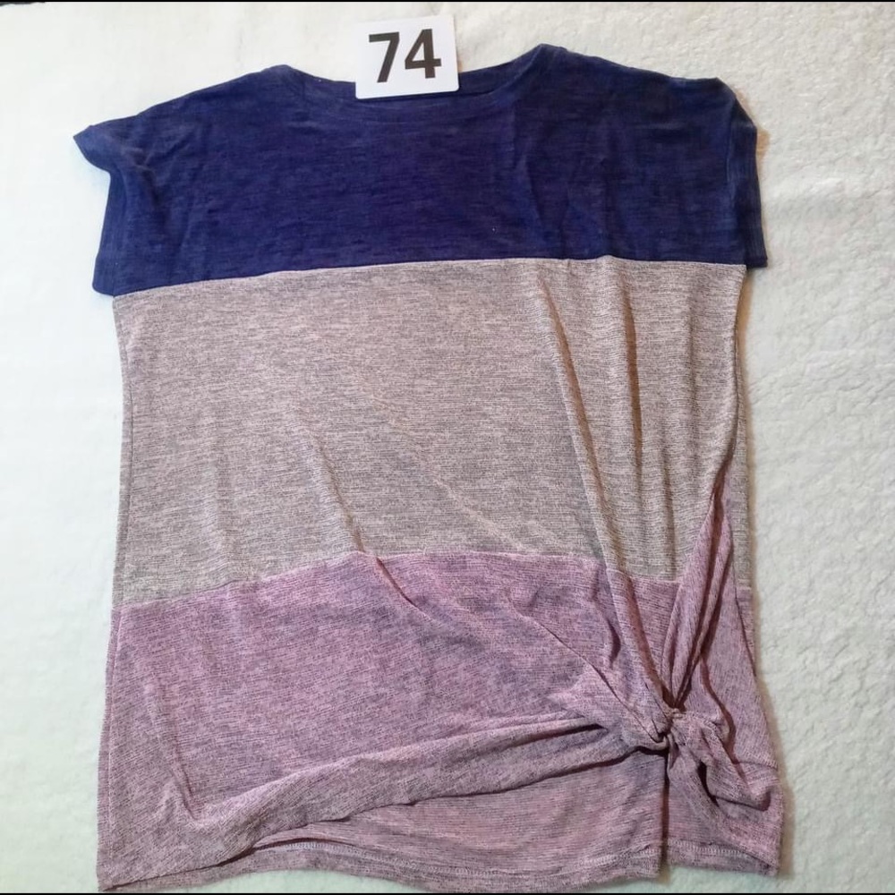 Cute Tops - Picture 2 of 2